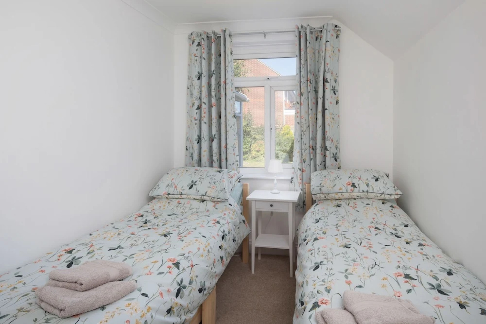 Milford On Sea Detached Bungalow