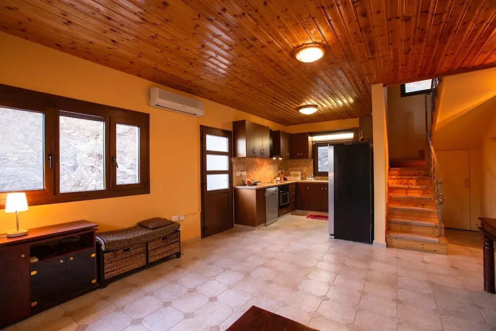 Satori Hut - Hostel