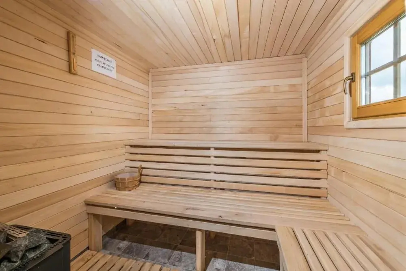 DOMKI TATRY z jacuzzi i sauną w cenie