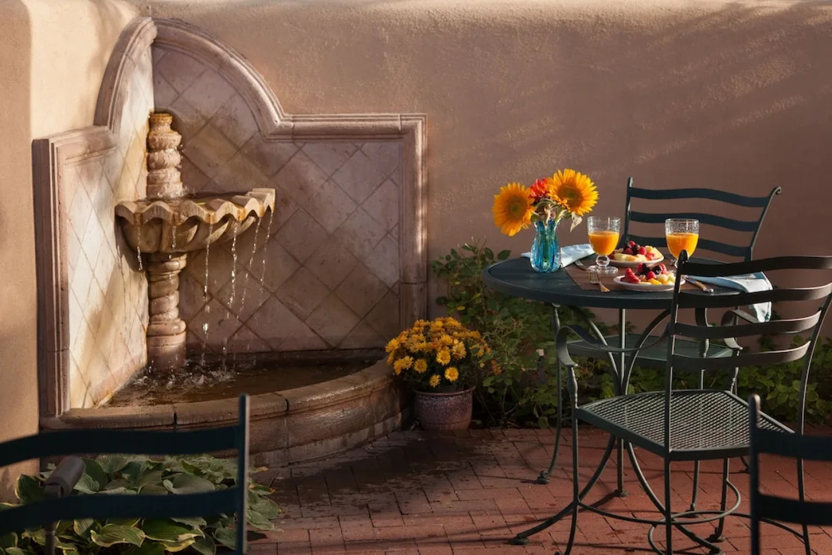 El Farolito Bed & Breakfast Inn