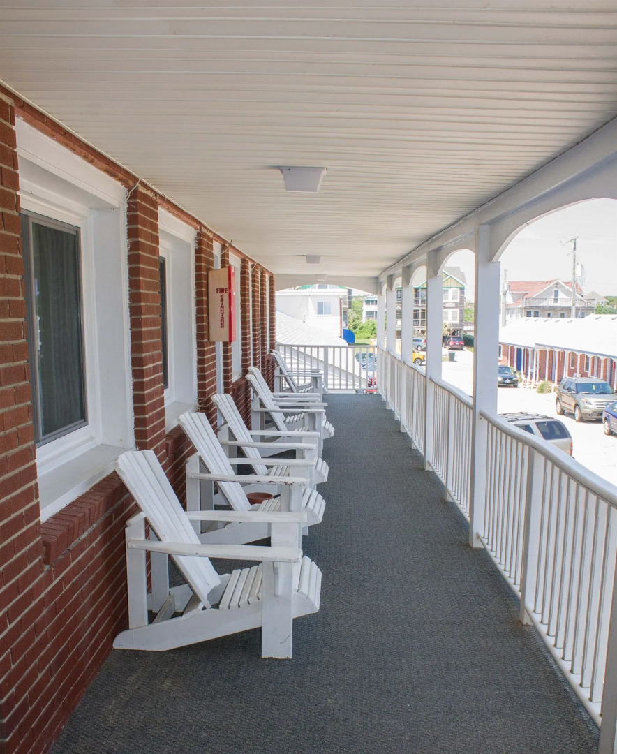Colonial Inn Motel