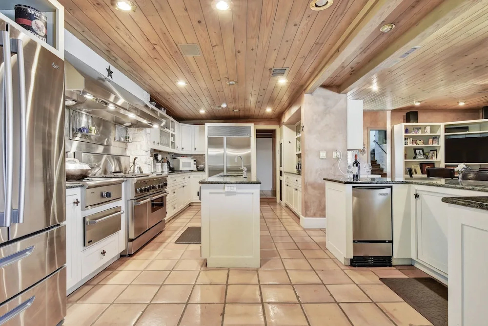 7BR 5 5BA Spicewood Sanctuary by RedAwning