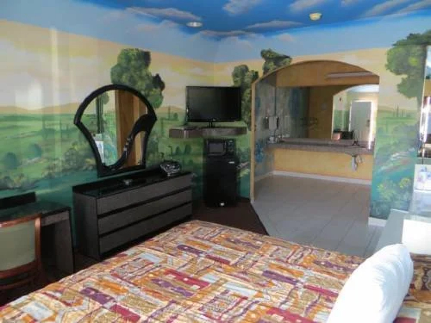 Airport Palace Inn Spencer Hwy