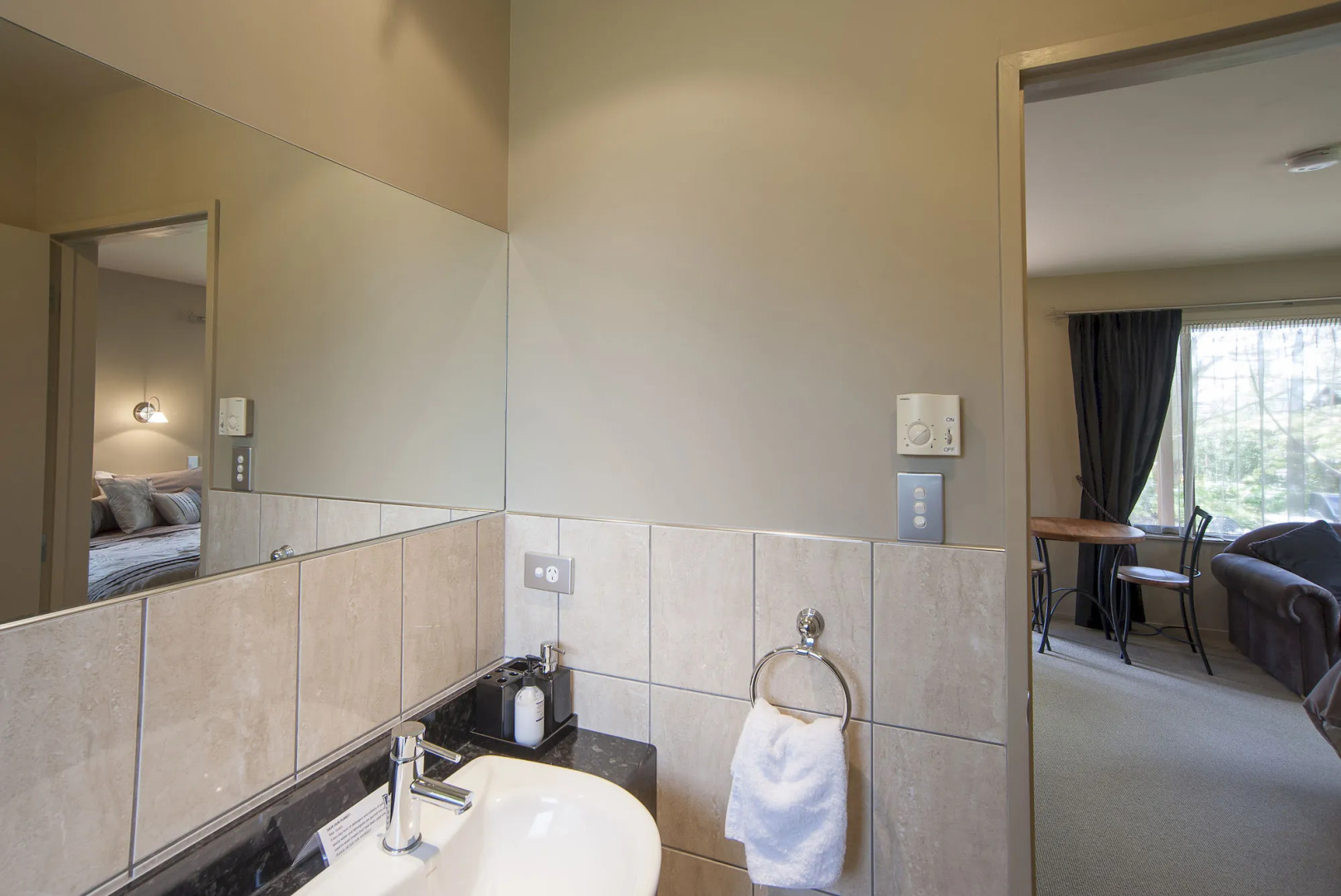 Blue Ridge Studios and Bed & Breakfast