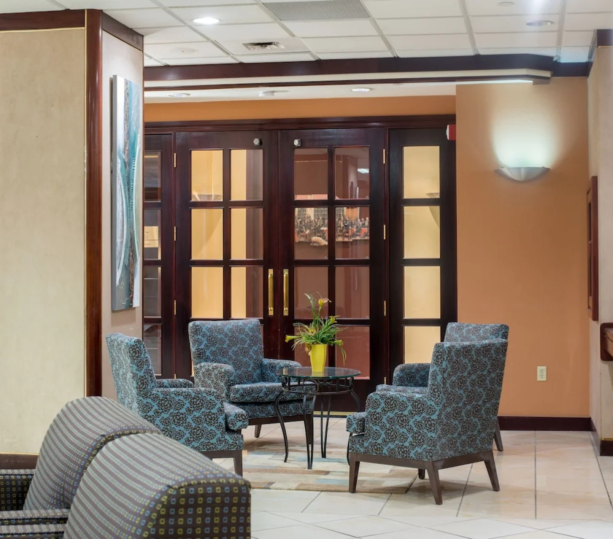 Capital Hill Hotel & Suites