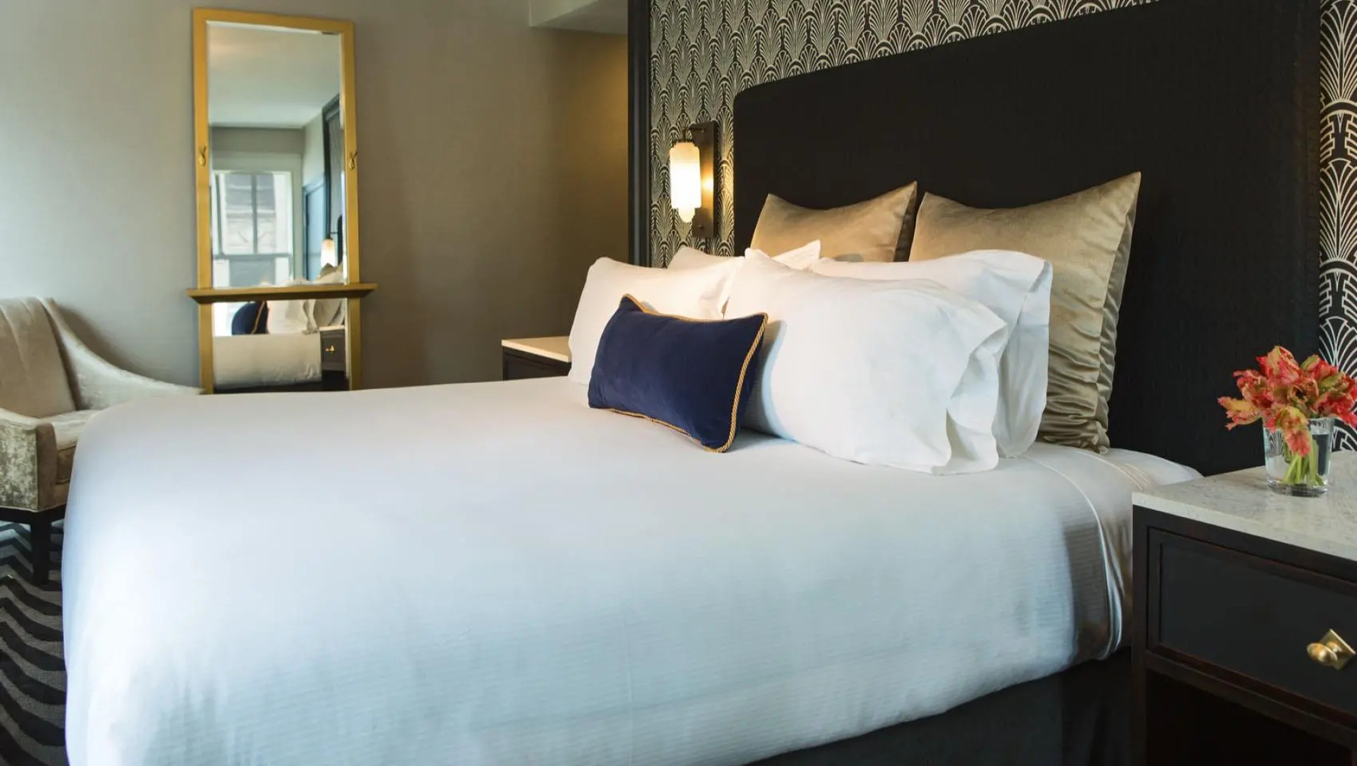 The Allegro Royal Sonesta Hotel Chicago Loop