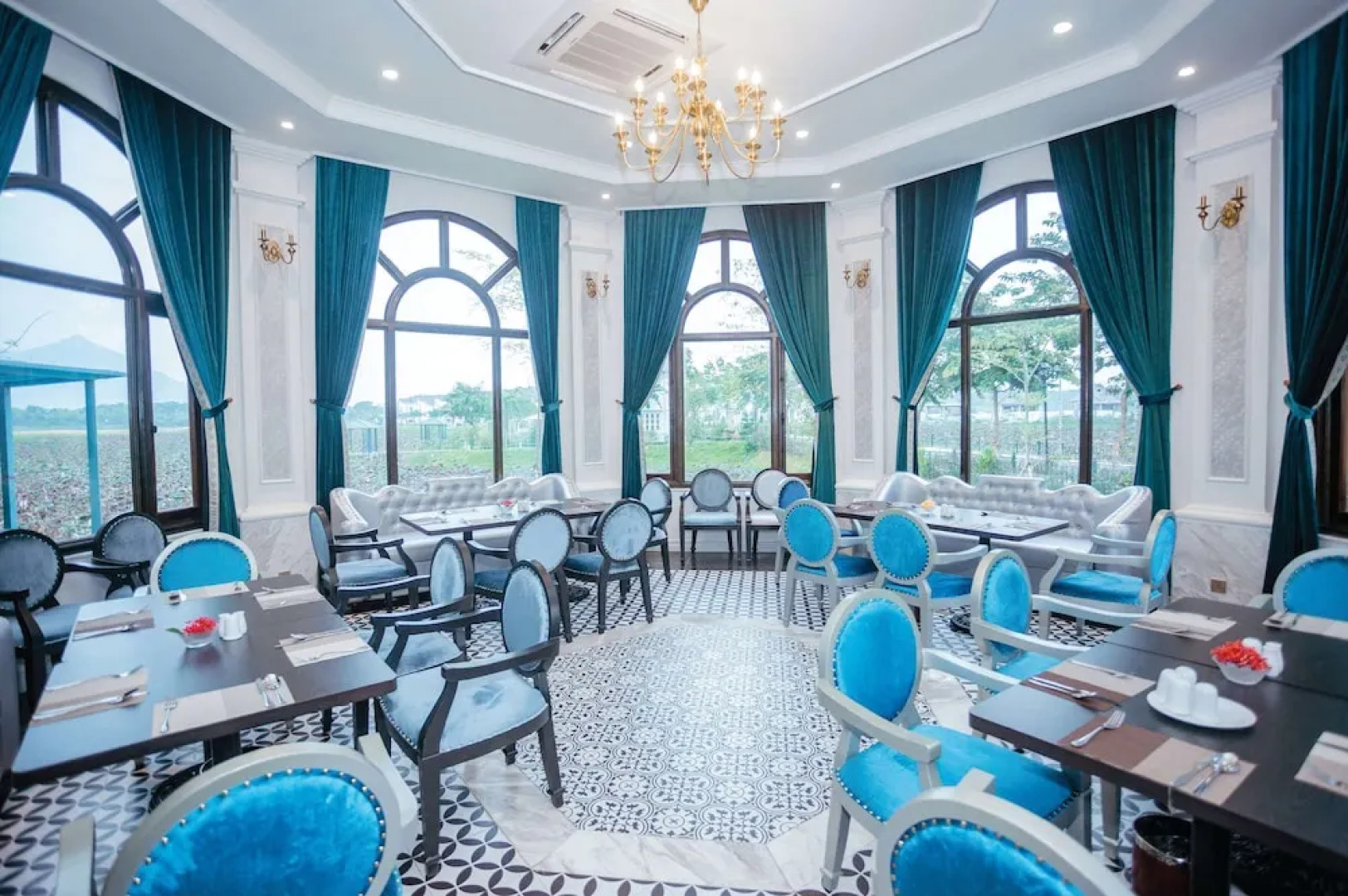 Wyndham Vuon Vua Thanh Thuy