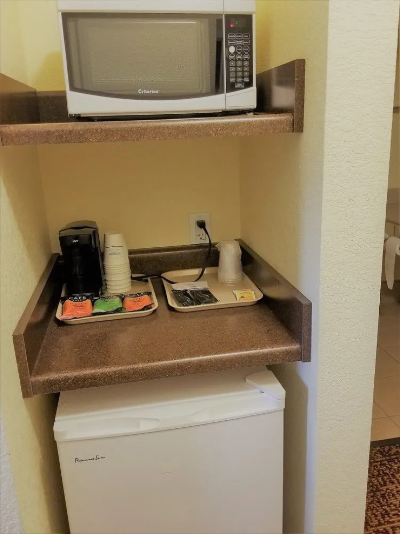 Super 8 by Wyndham Des Moines