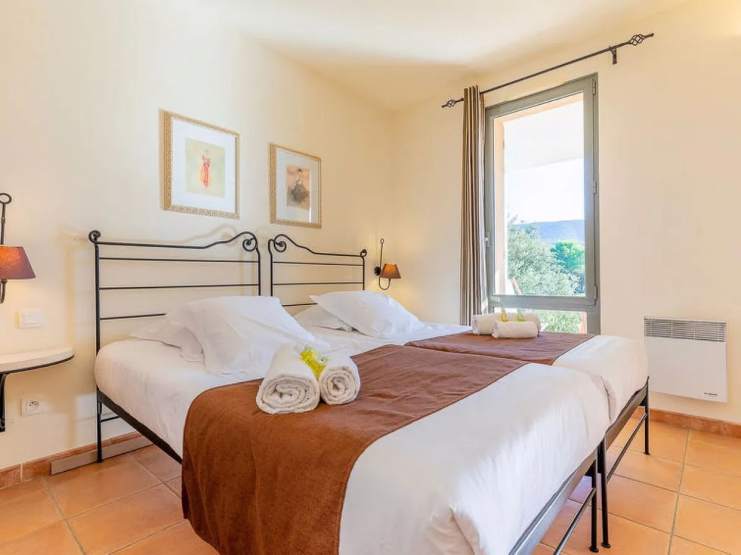 Provence Country Club (LSS200)