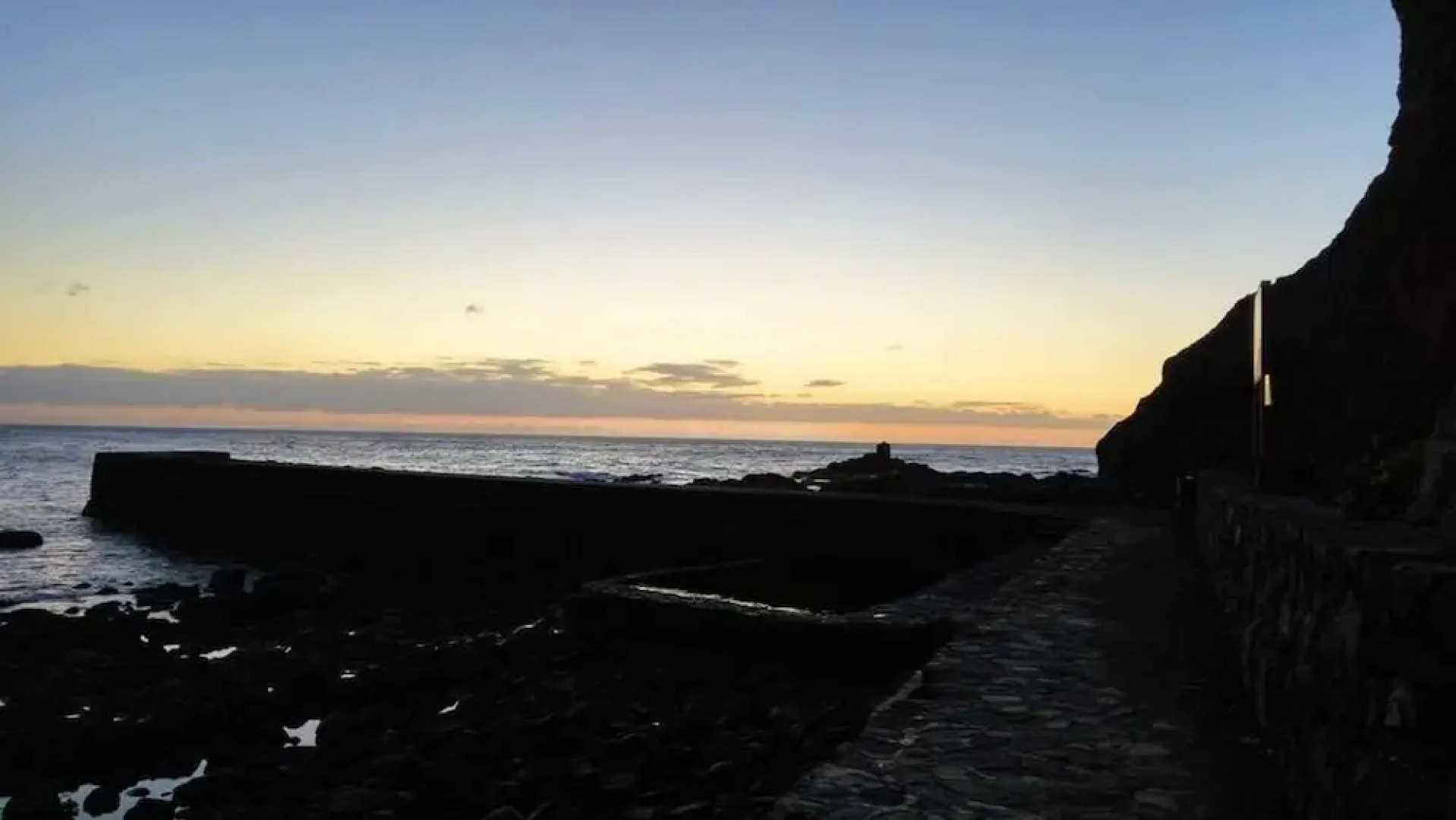 Apartment With 2 Bedrooms in Alojera, With Wifi