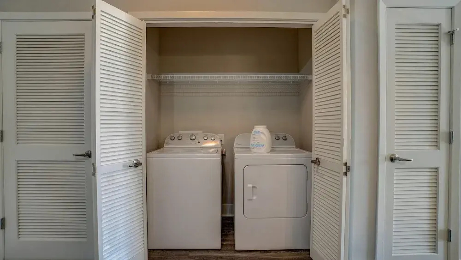 FRONTDESK Flats on 4th Apts Downtown Birmingham