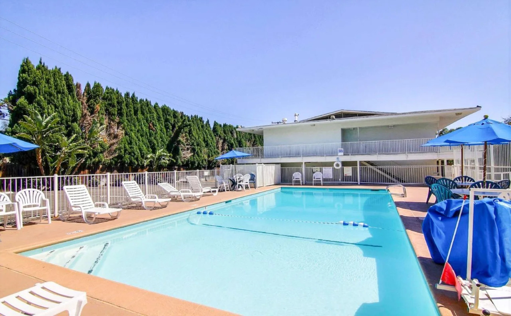 Motel 6 Santa Barbara, CA - State Street