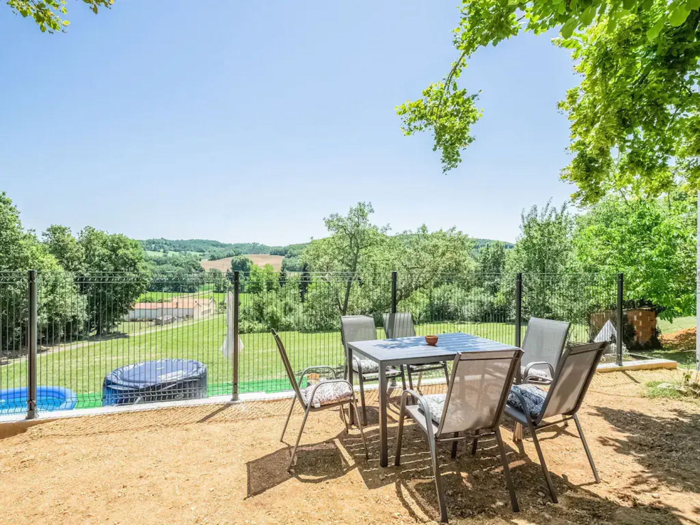 Tranquil Holiday Home in Soturac With Pool