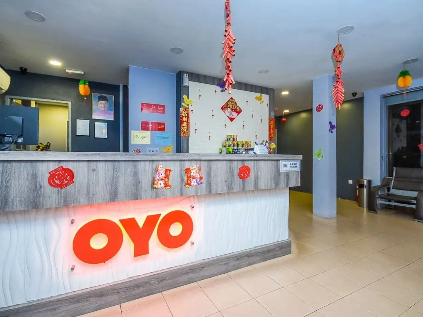 OYO 989 Ostay Inn