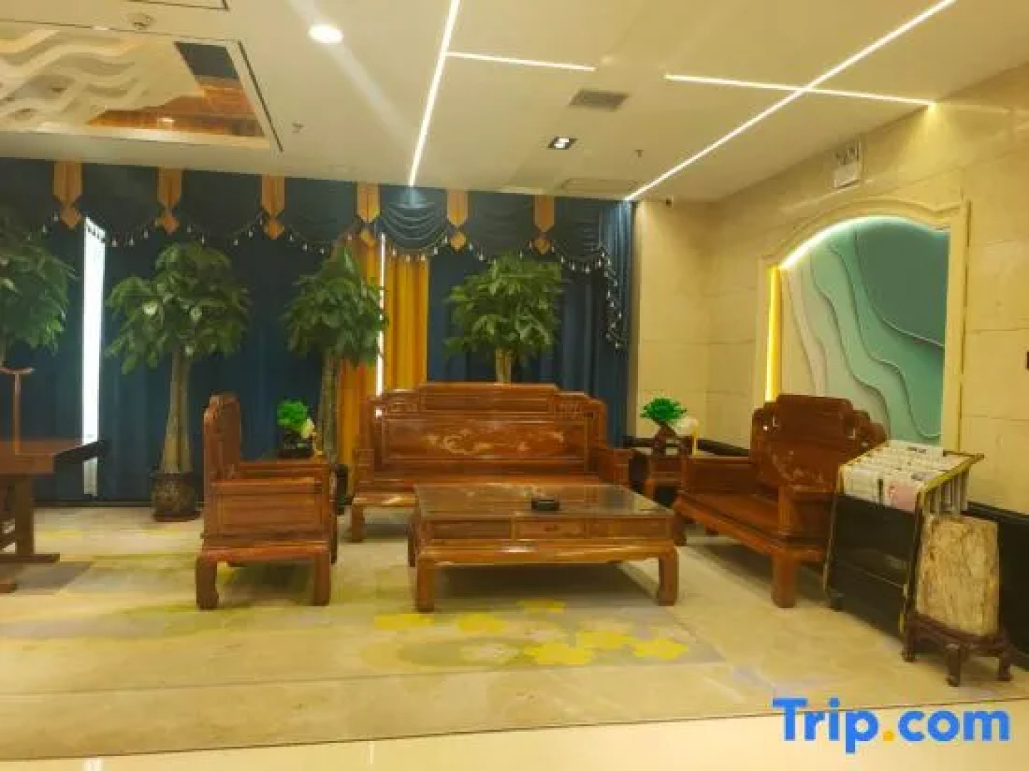 Xizhou International Hotel