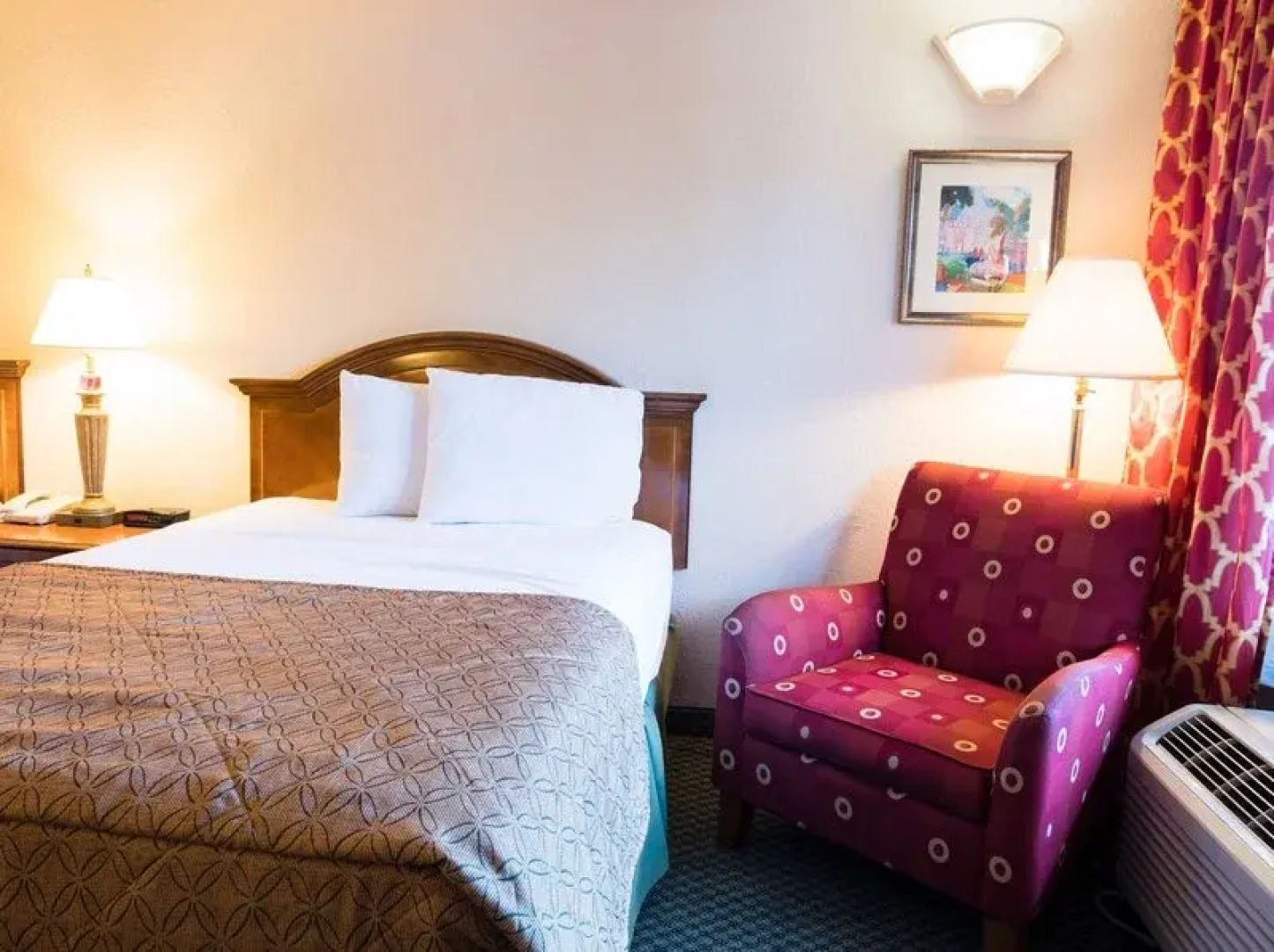 Vista Inn & Suites Tampa