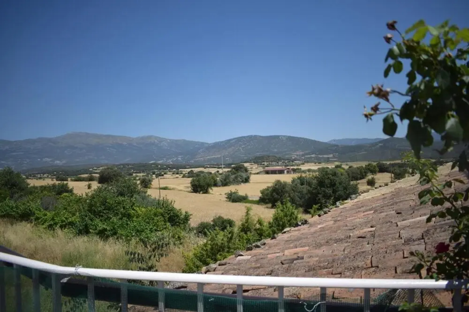 House With 3 Bedrooms in Sieso de Huesca, With Wonderful Mountain View and Furnished Terrace Near the Slopes