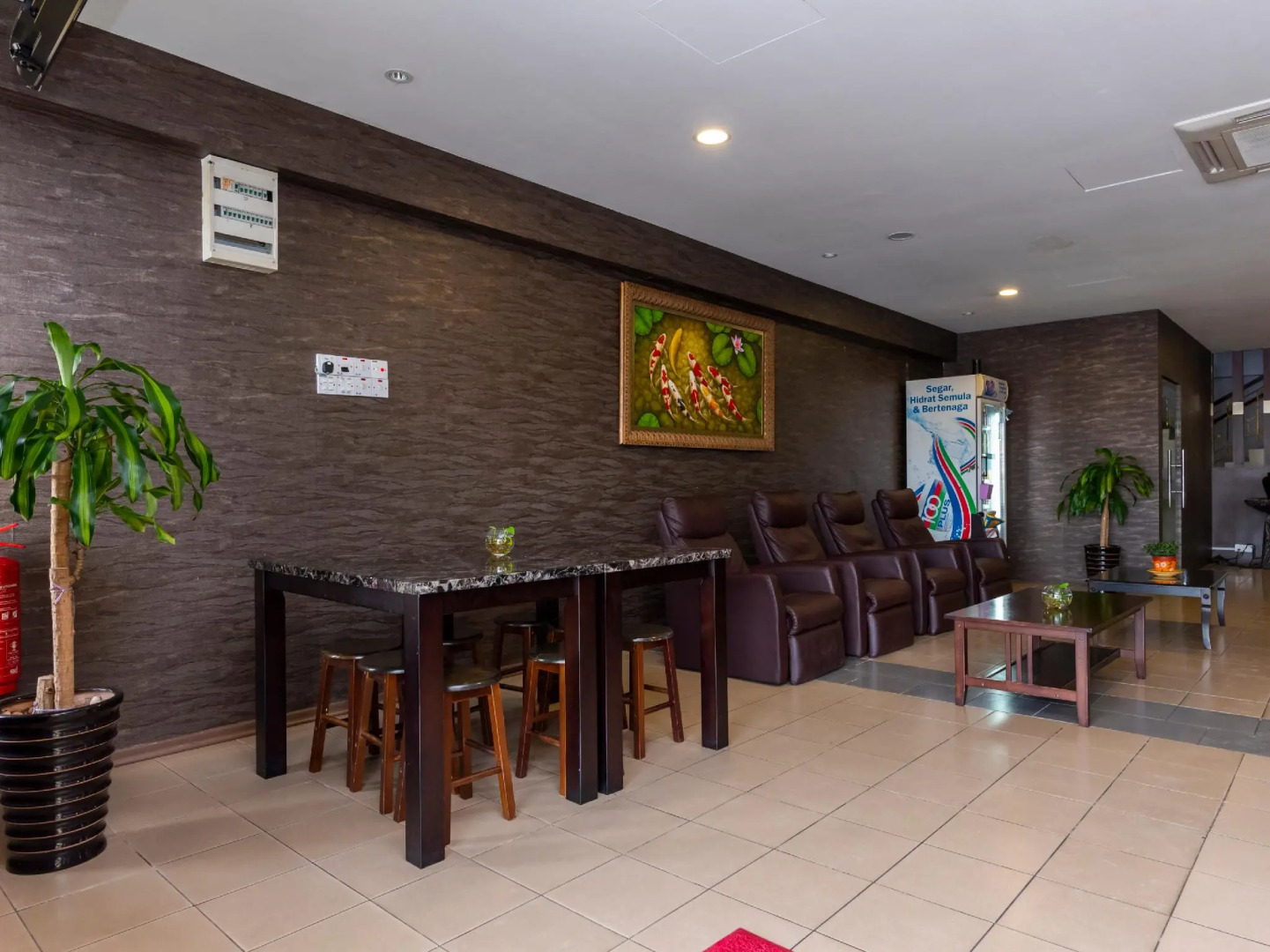 OYO 960 I Harmony Hotel