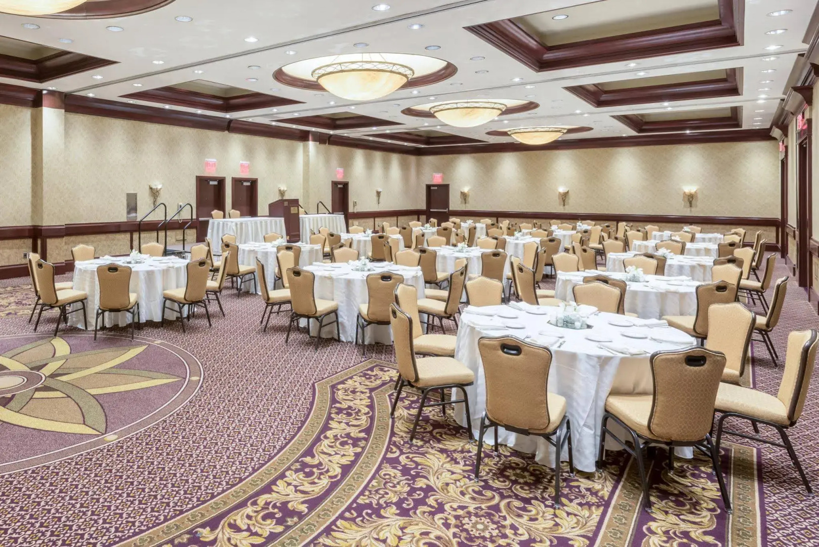 Crowne Plaza Providence-Warwick Airport by IHG