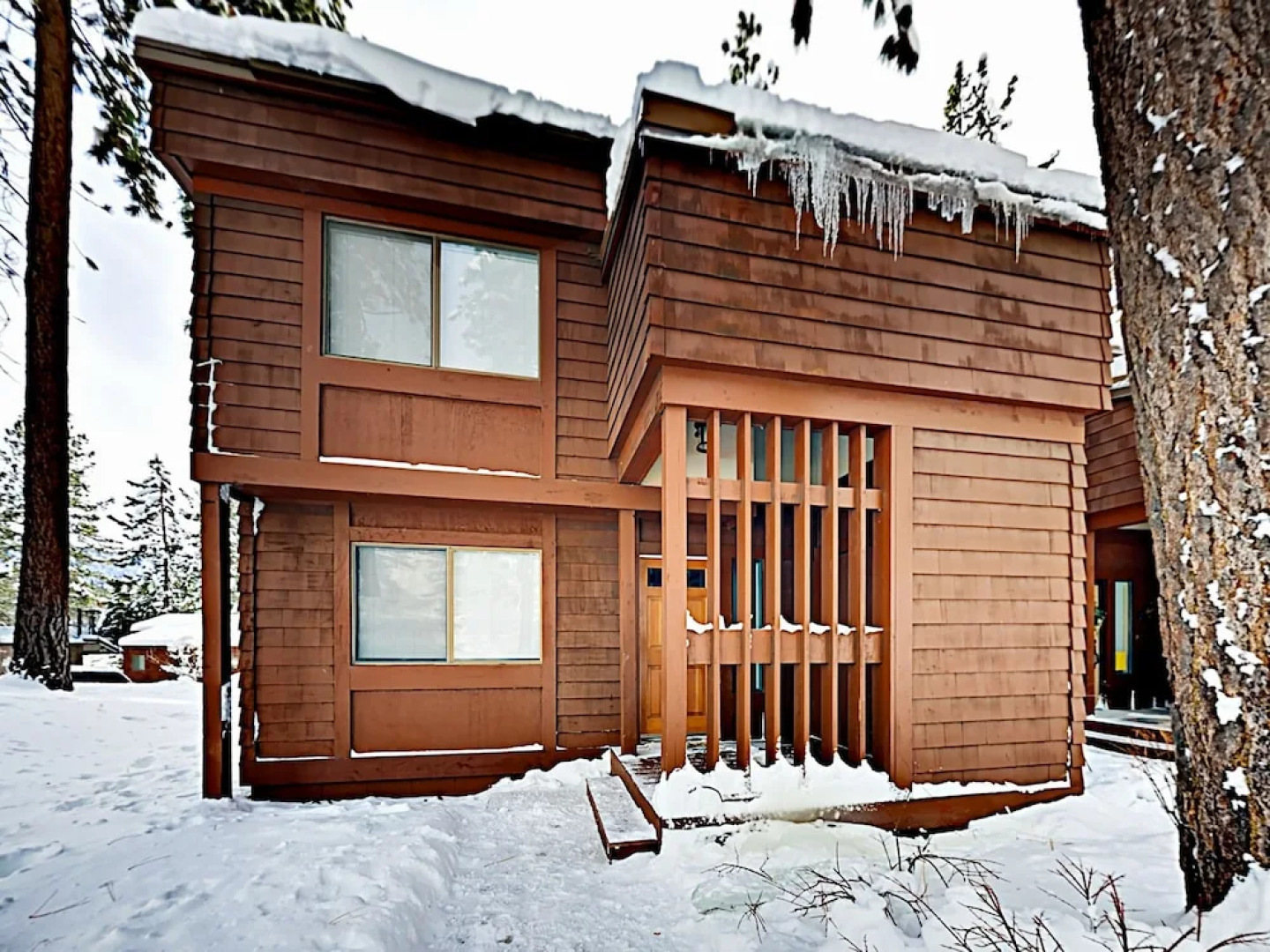 Updated Pinewild W/ Deck & On-site Tennis 3 Bedroom Condo