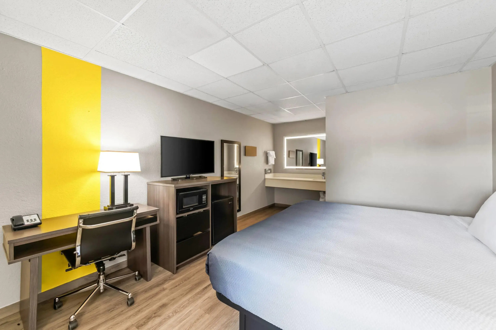 Super 8 by Wyndham Fredericksburg