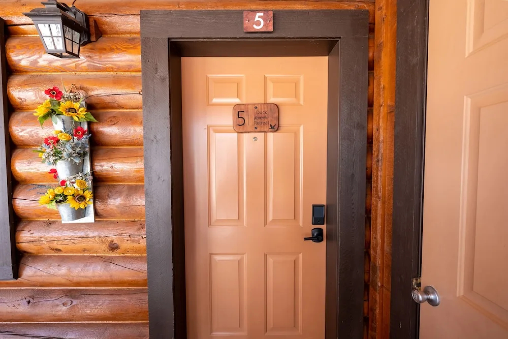 Duck Creek Village Inn