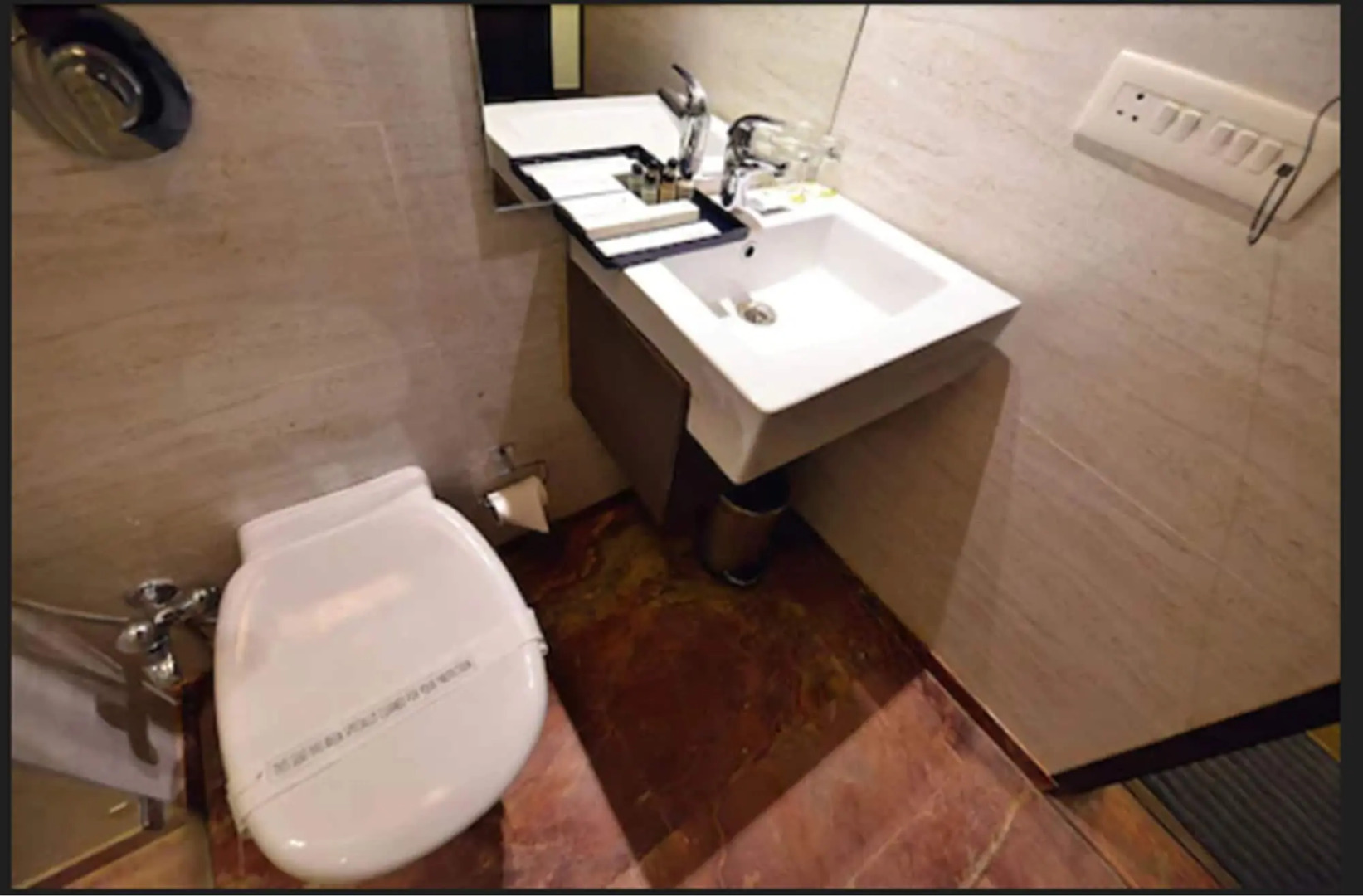 Ethnotel, Kolkata Airport