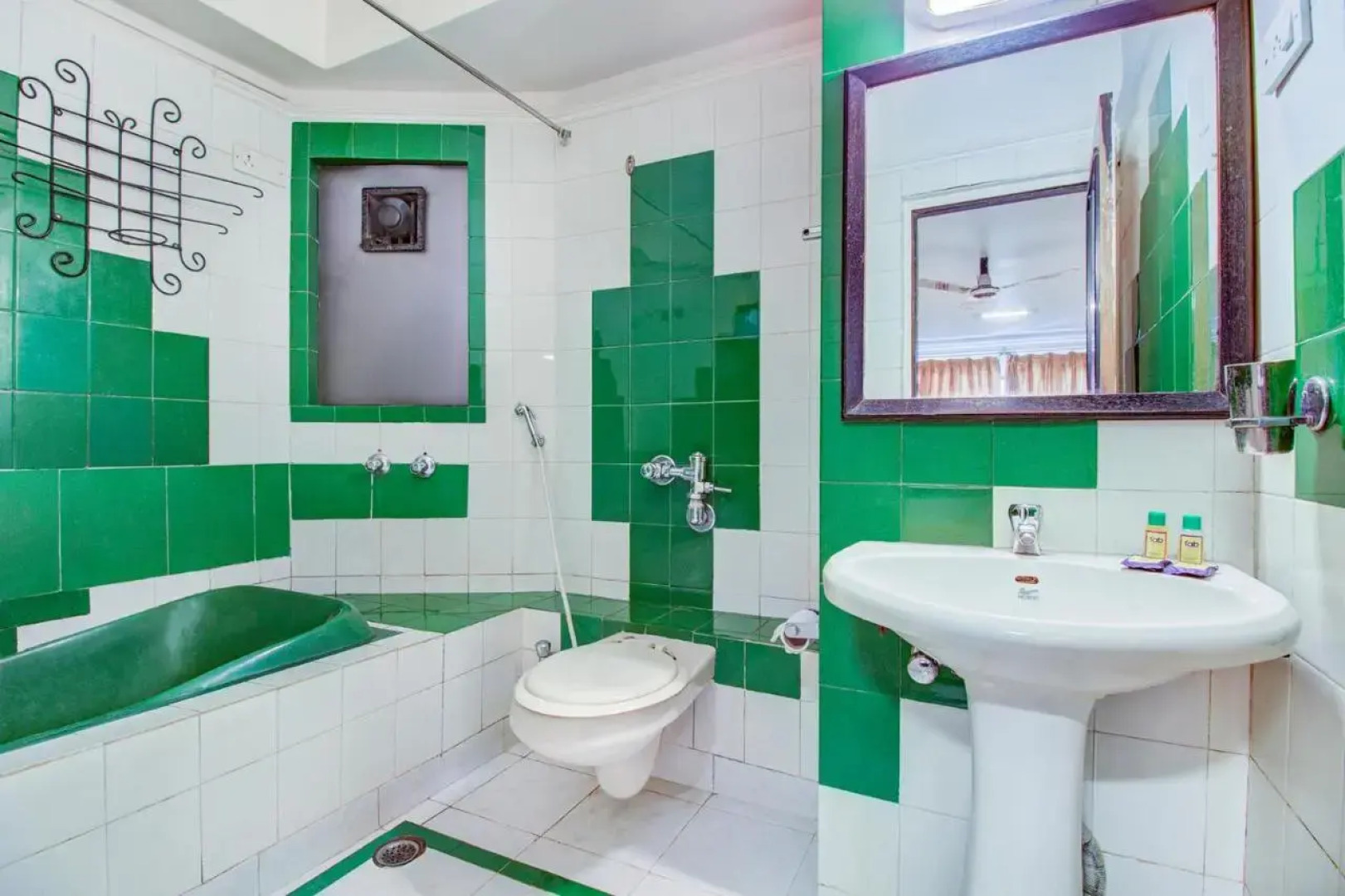 Hotel RutuGandh Heritage