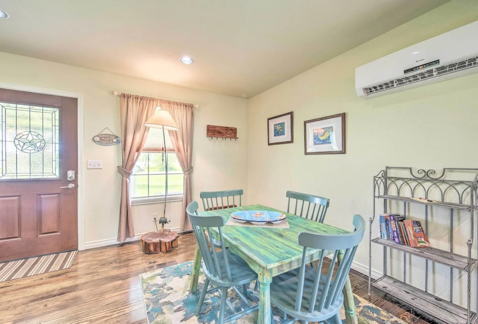 Half-mi to Seadrift Harbor: Seadrift Home w/ Deck