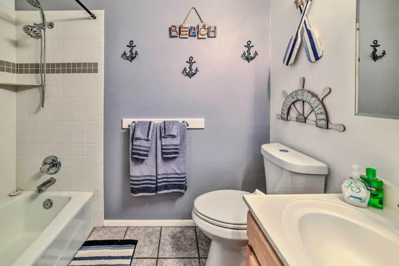 1 Mi to Canyon Tours: Vibrant Page Paradise!