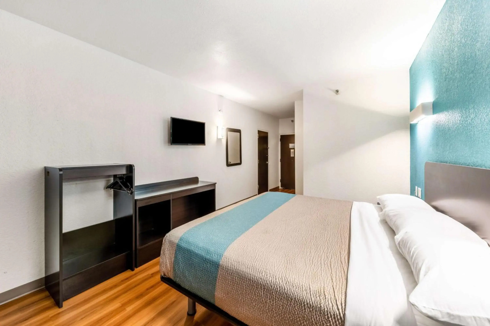 Motel 6 Lewisville, TX - Medical City