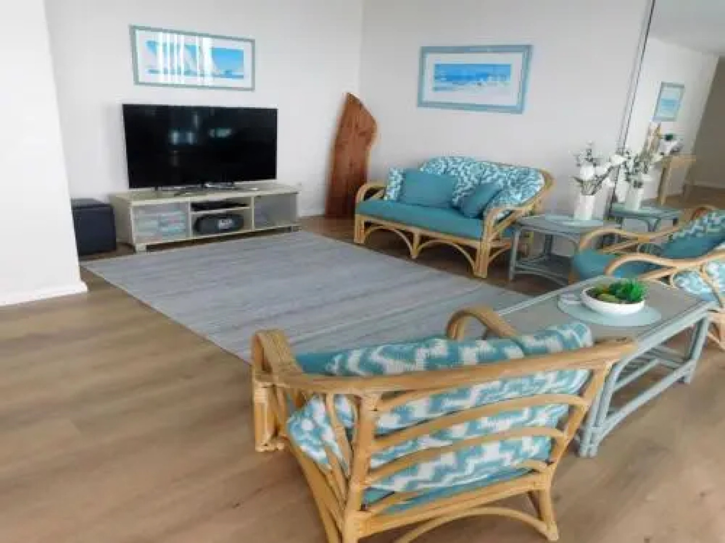 4 'The Point' 5-7 Mitchell Street- Stunnning Water Views With Air Conditioning