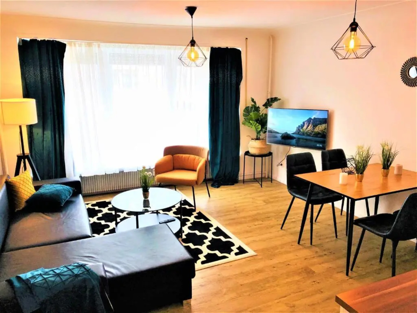 Central-Modern-Private Terrace, The Sunshine by SA-Grandeur