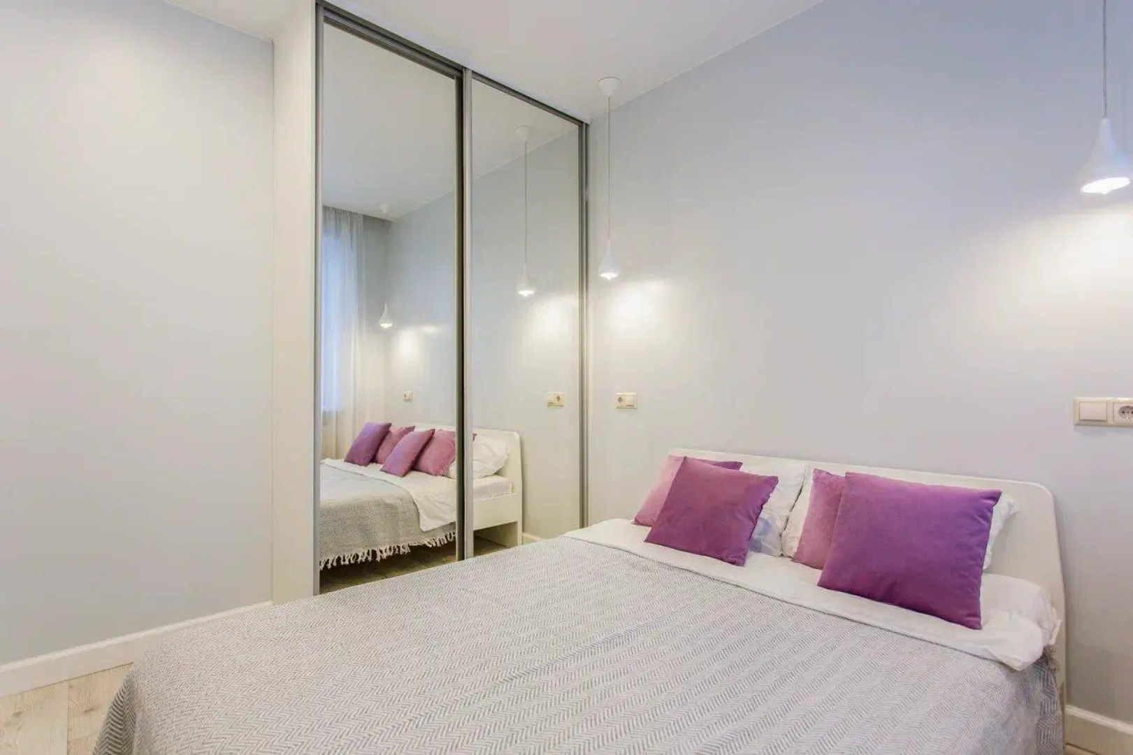 Moment House (Момент Хаус) на улице Народного Ополчения