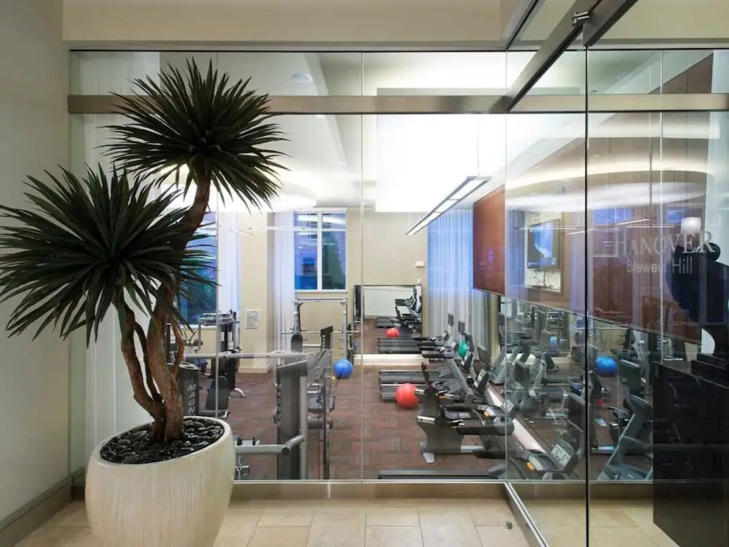 Global Luxury Suites at Toone Street