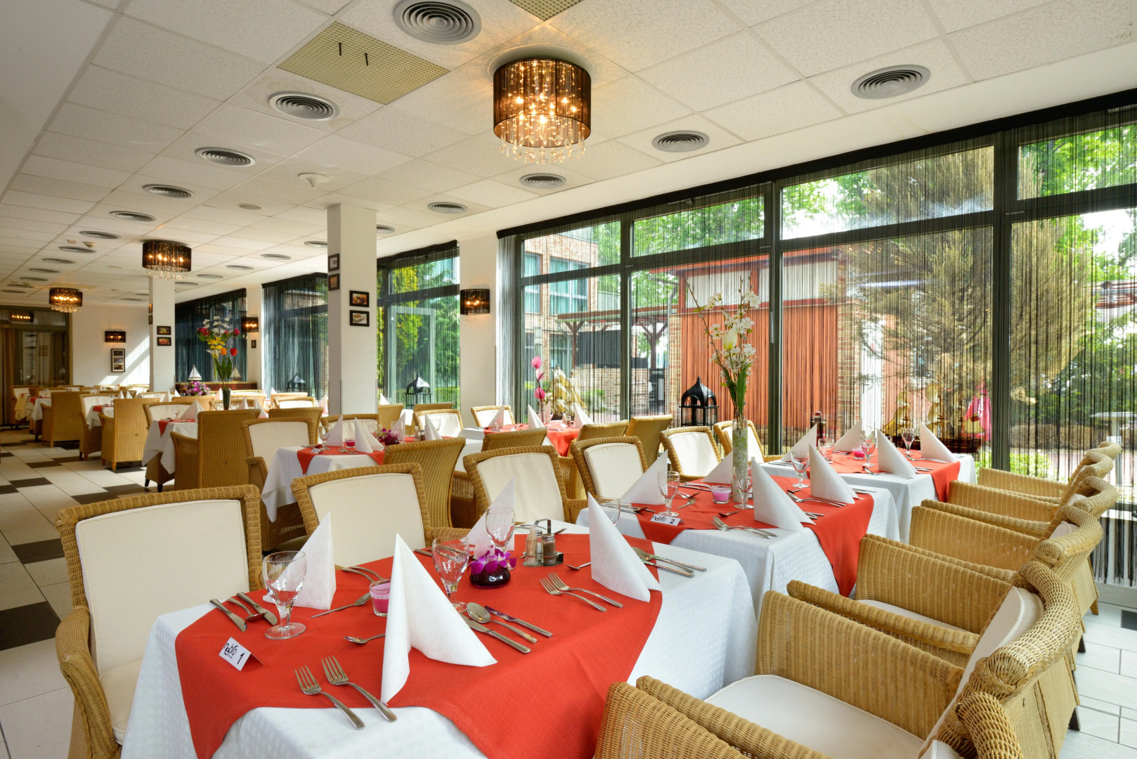 Holiday Beach Budapest Wellness & Conference Hotel