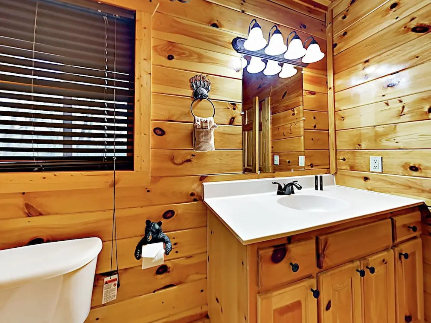 Upper Middle Creek Cabin Unit #27 3 Bedrooms 3 Bathrooms Cabin