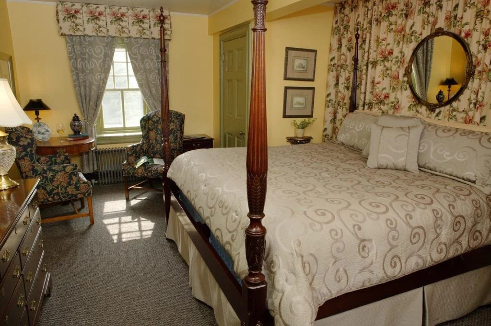 Cameron Estate Inn & Restaurant