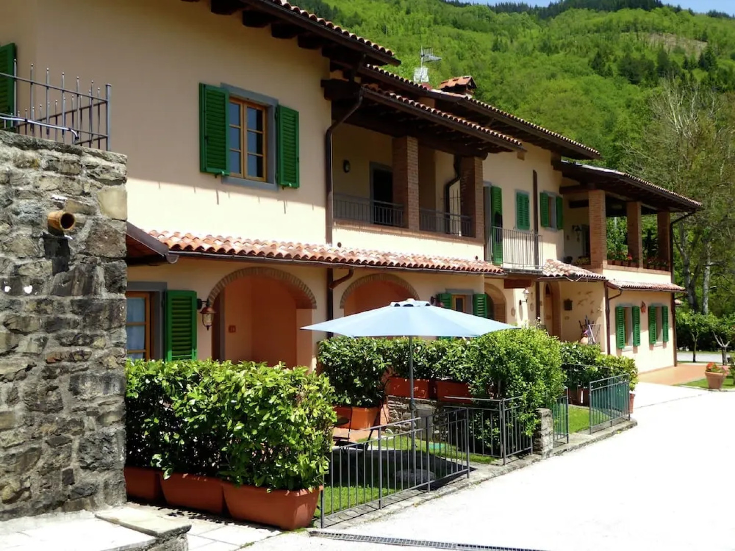 Rustically Decorated, Stylish Property