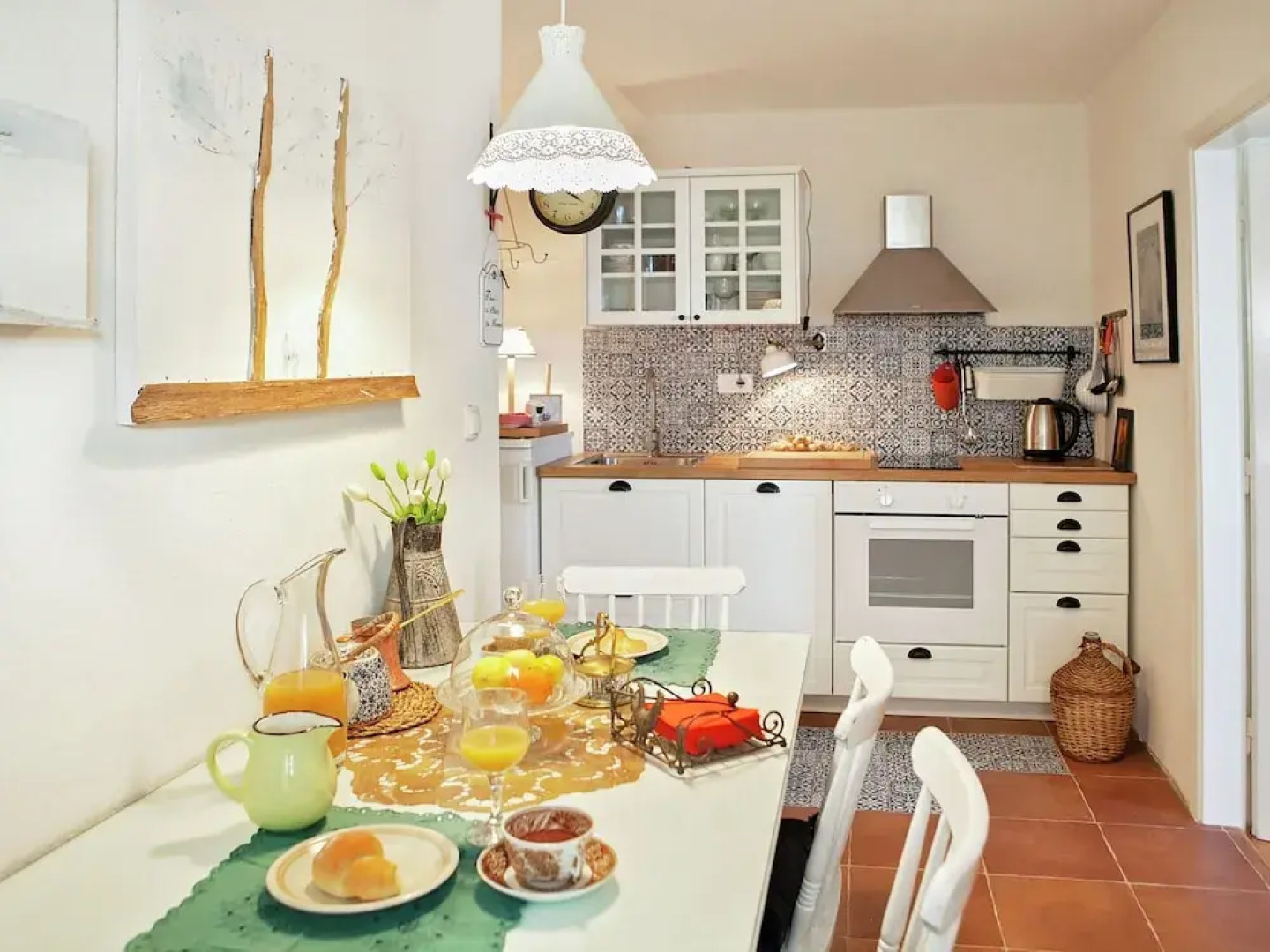 Delightfully Decorated Apartment with Sea View near Beach