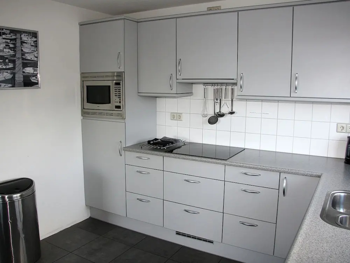 House by Uitgeestermeer With Garden