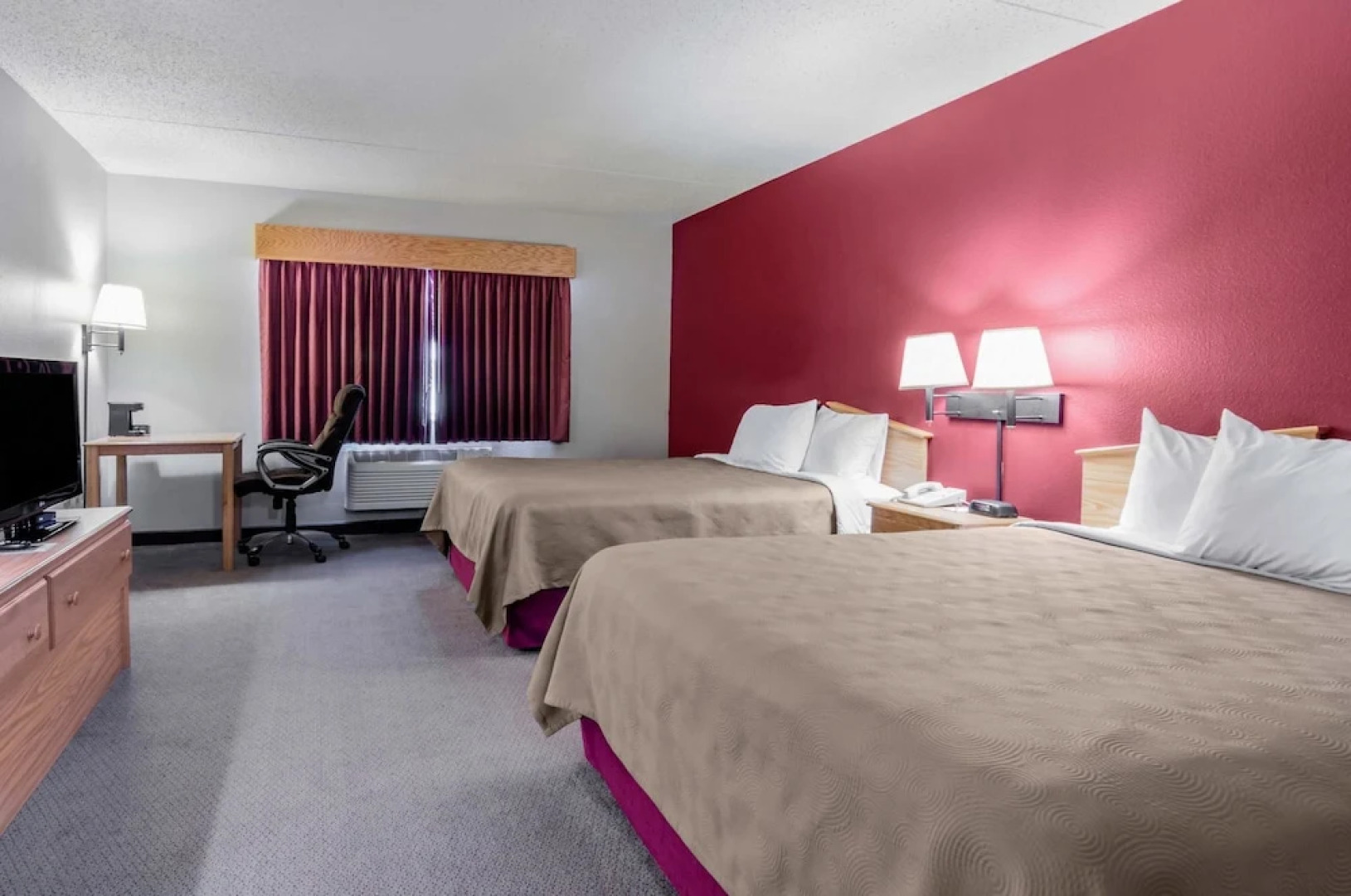 AmericInn Lodge & Suites Hesston