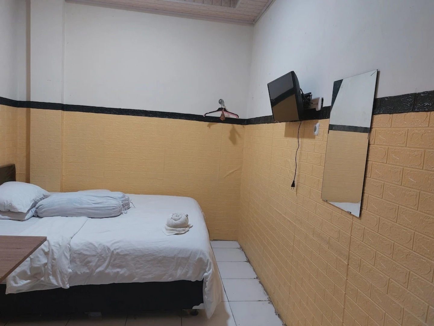 OYO 93332 Kharis Home Stay