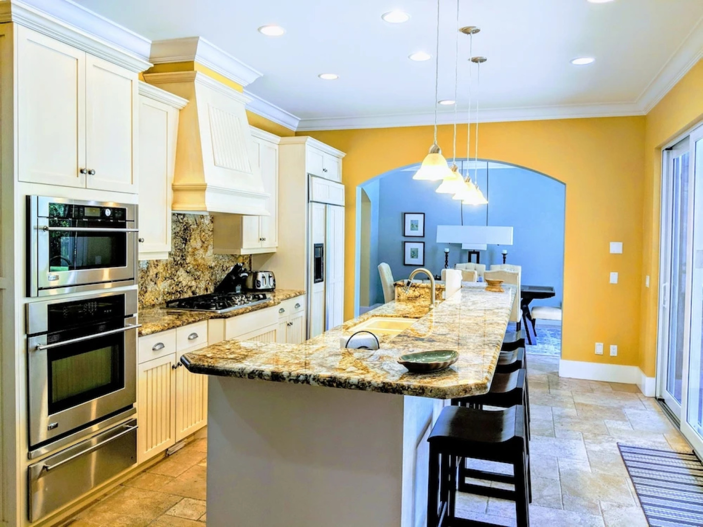 Palm River Estate - Five Bedroom Home