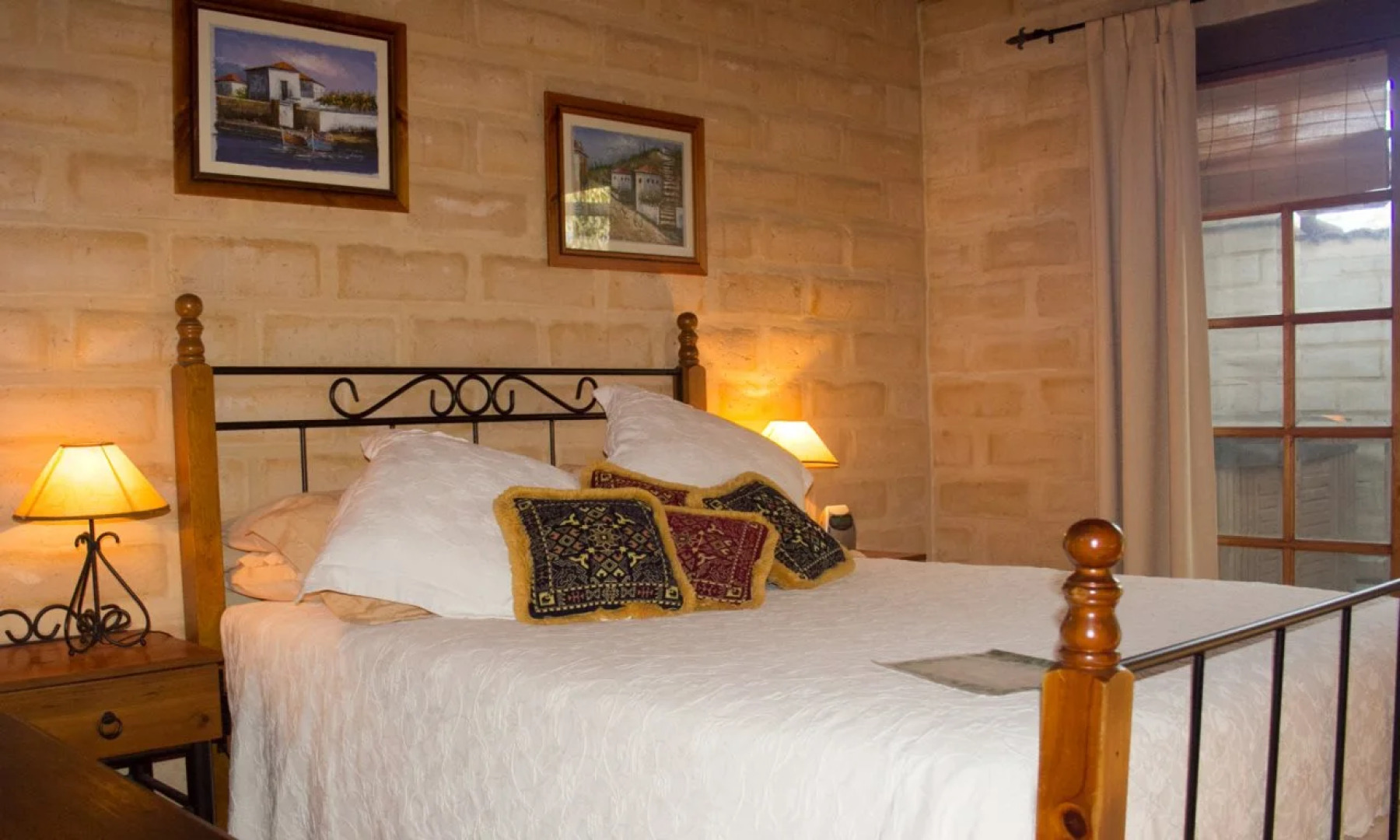 Dee's Villa Bed & Breakfast