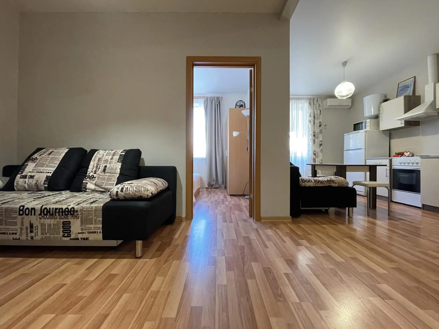 Ваш Комфорт Апарт на улице Гидростроителей