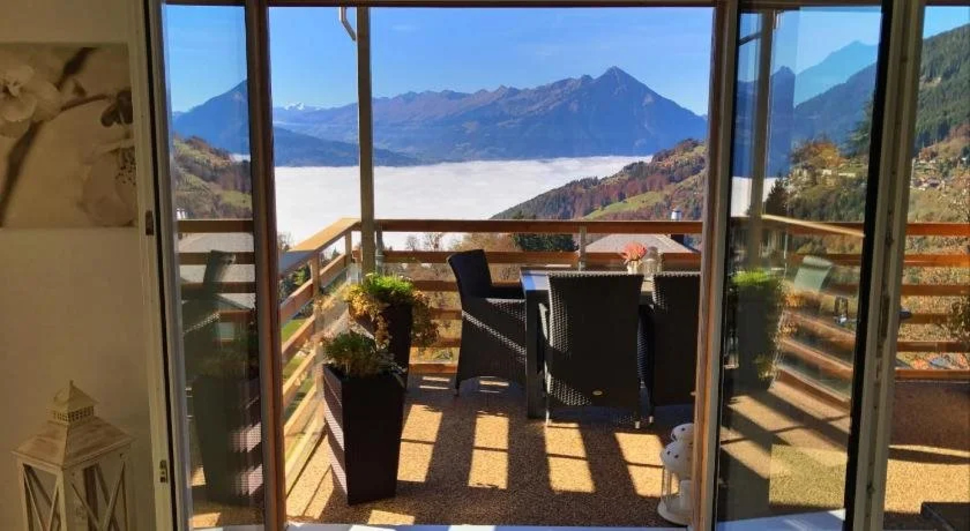 Swiss Lakeview Apartment