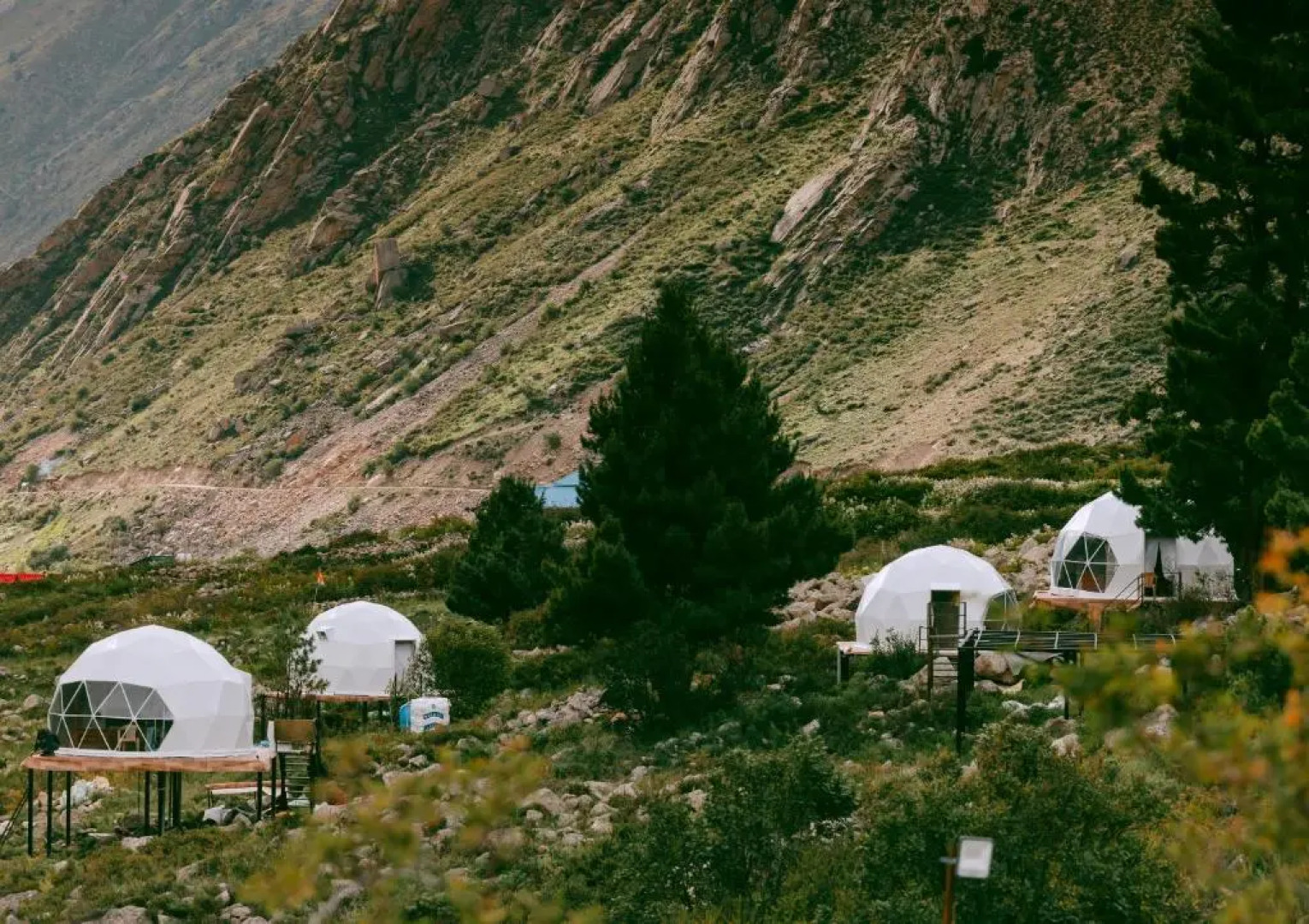 Panaash Eco World, A Luxury Glamping Dome Resort in Chitkul