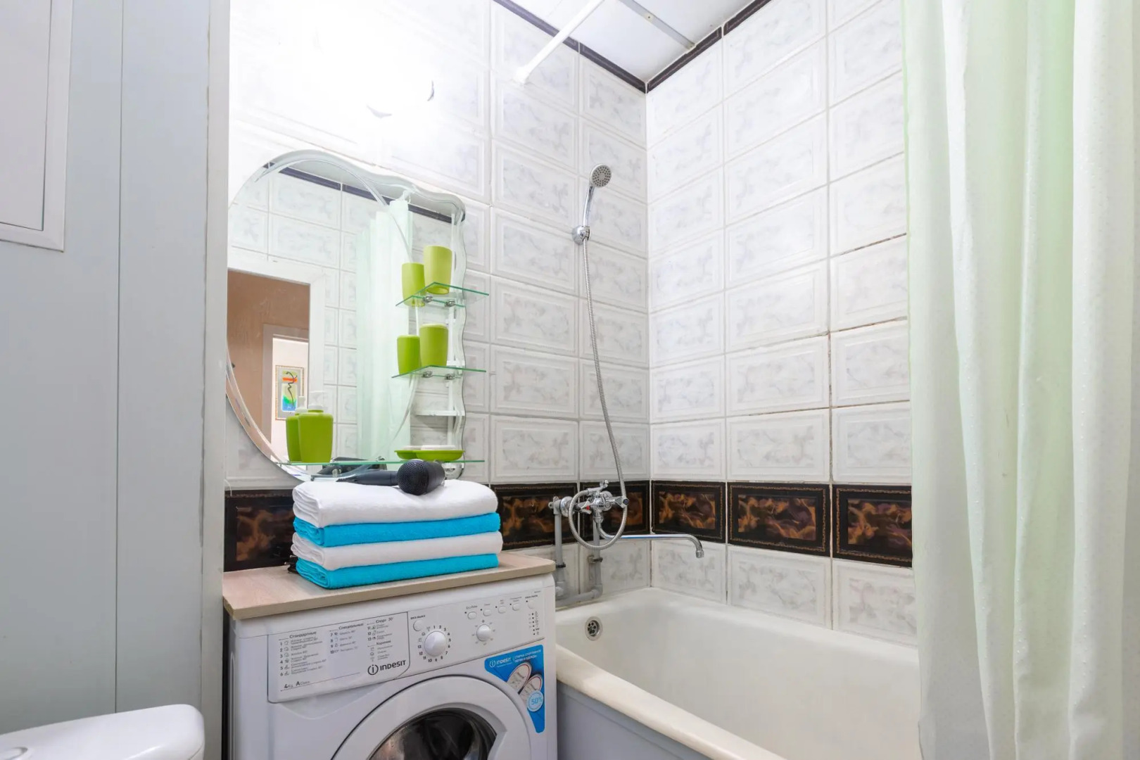 Пять звезд на Мира 60, корп.6