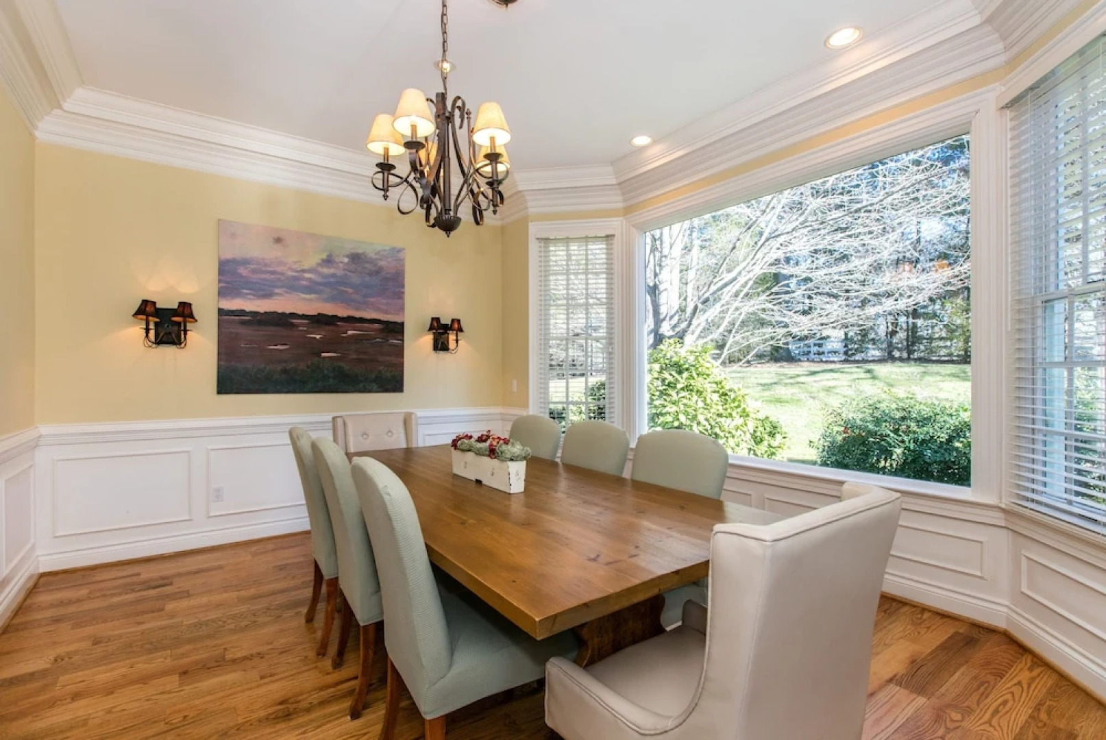 Hart House- A Luxurious Asheville Vacation Country ! 6 Bedroom Home